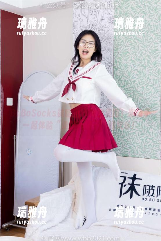 BoBoSocks袜啵啵-稚予 BoBoSocks袜啵啵 - 免费美图!跟稚予一起体验“走路掉袜子”的欢乐!