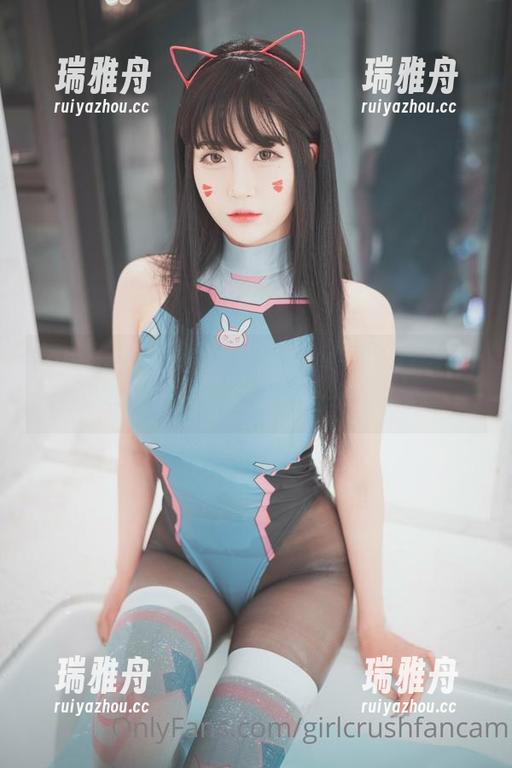 Bomi(普美)的透明法则：通过照片解锁cos的精髓，怎么看都是一幅艺术！