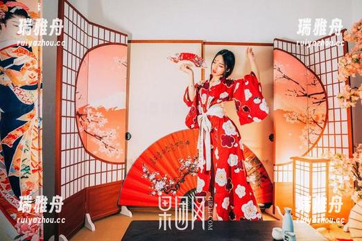 GIRLT果团网 - 一键下载陈秋雨的少女作品：网盘里的甜蜜陷阱！
