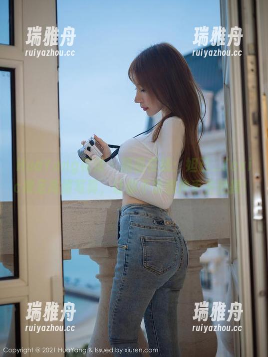 HuaYang花漾 - 精品在线：妲己_Toxic裸足高清写真，让你不禁想伸手去触摸！