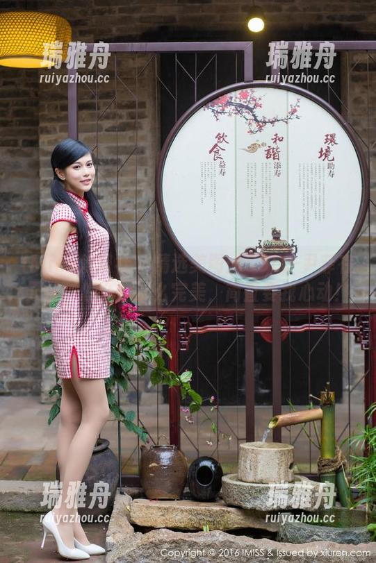 IMiss爱蜜社 - 精选美图：SOLO-尹菲在天台，怎么能这么完美，简直要我心动！