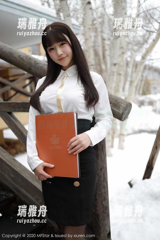 MFStar模范学院 - 厨房里的妞妞koko：厨娘写真带你领略别样风情