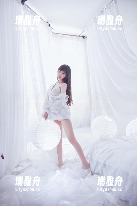 Shika小鹿鹿 Shika小鹿鹿在日和中的镜头魔法:照片合集互动,有趣得让人忍俊不禁!