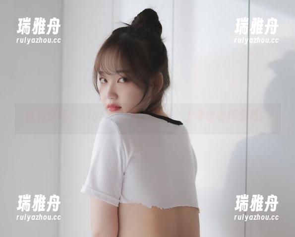 福利时间：Sia(시아)女神原图，上帝也看得羡慕。