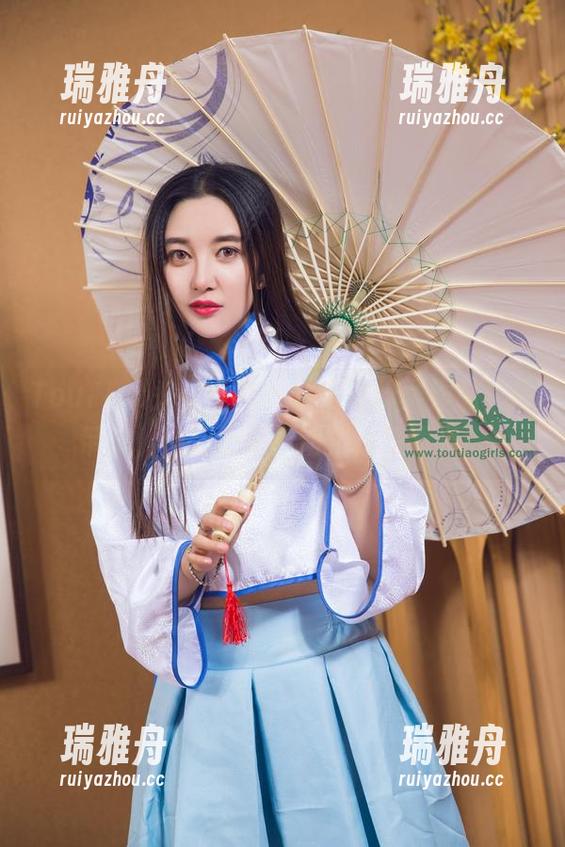 TouTiao头条女神-张梓柔 TouTiao头条女神 - 精选张梓柔作品,吊带款,心动不如行动,快来围观!