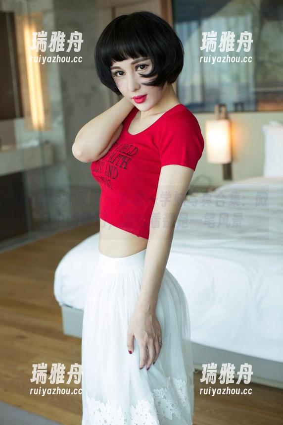 UGirls尤果网 - 李唯一学妹写真合集：微风中的她们，怎么看都是一笔风景