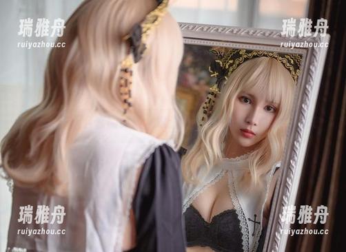 Vams子天台套图更新，难道阳光真的会嫉妒她的光彩？
