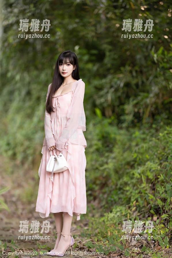 Xiuren秀人网-林杉杉 Xiuren秀人网 - 夏日合集:林杉杉教你如何与阳光拥抱——图包快来探险!