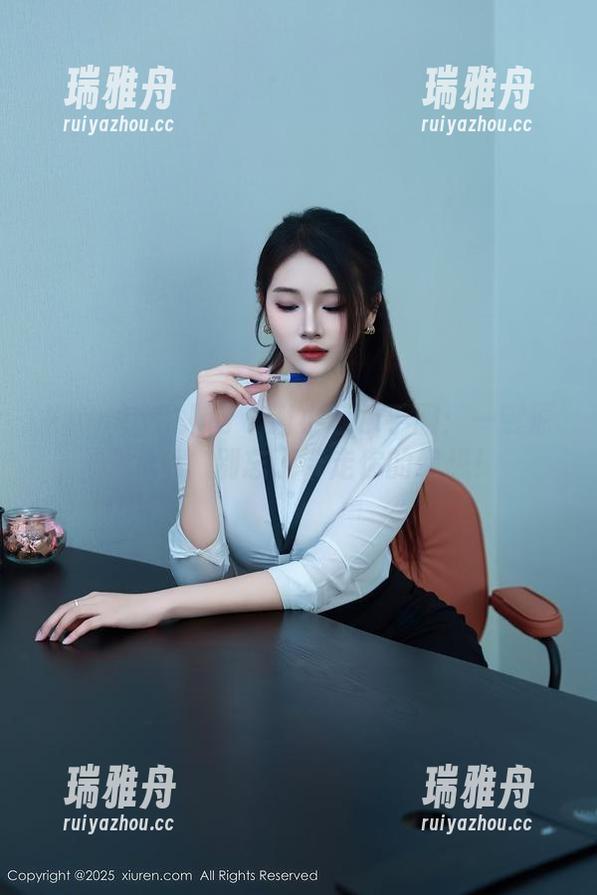 Xiuren秀人网-谢小葱 Xiuren秀人网 - 谢小葱水手服:一键原图下载,别忘了带走你的幻想!