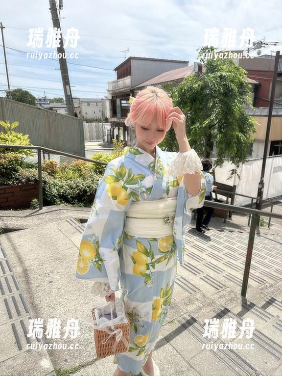看！Wendy带你潜入魔法猫猫少女的奇幻写真世界