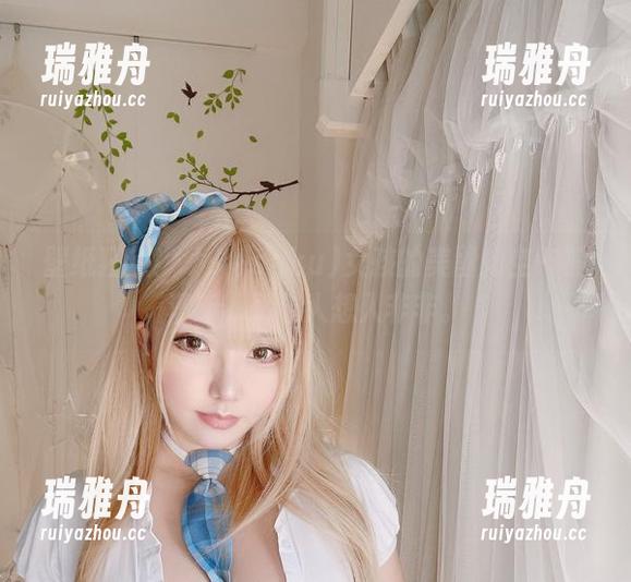 壁纸狂热！サク(saku)女孩的美图如空气般清新，又让人想入非非。