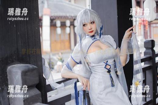 穿梭在制服间：三刀刀miido的写真图包等你来探索