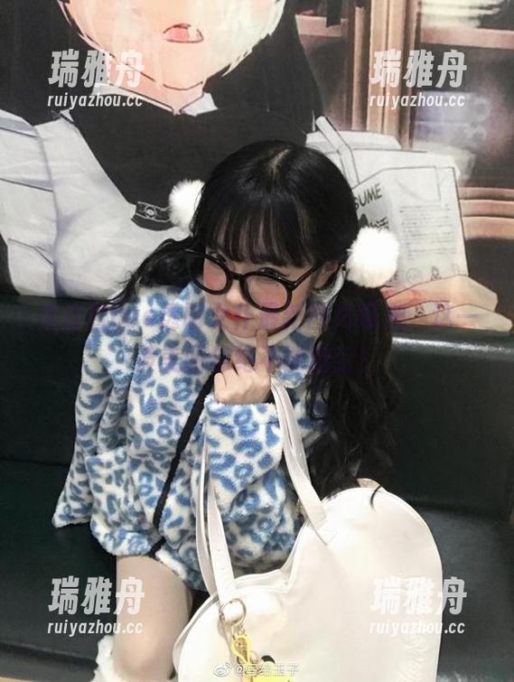 佳佳酱ovo透明女仆最新图片曝光，这一波美丽你绝不能错过！