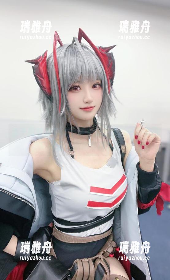 千阳快起床 当千阳快起床女王遇上无圣光,一组美图开启你的脑洞模式!
