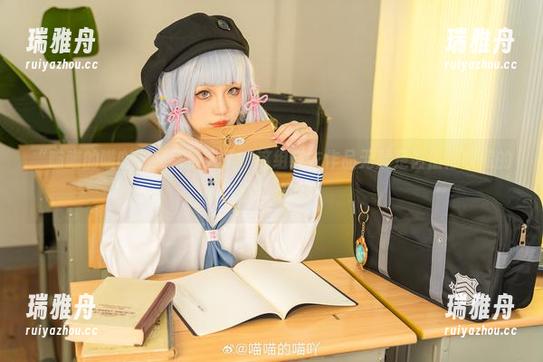 喵喵的喵吖 “喵喵的喵吖”又来撩人了,这组皮衣作品无疑是最值得收藏的资源,哈哈!