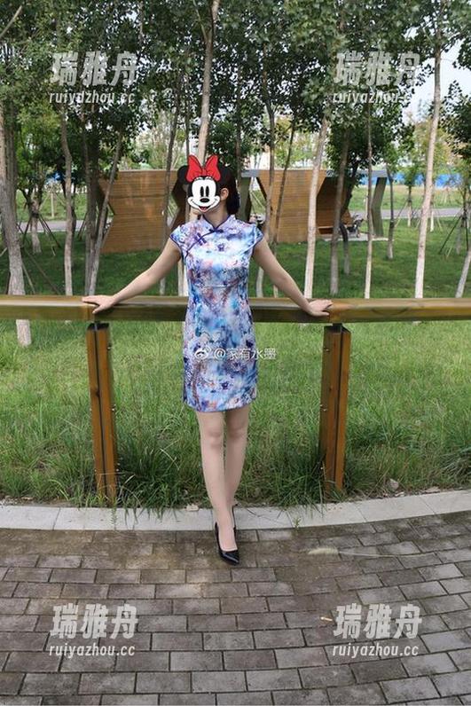 家有水墨老师 微密圈 - 家有水墨老师,女神在线加班,最新套图更新不停歇!