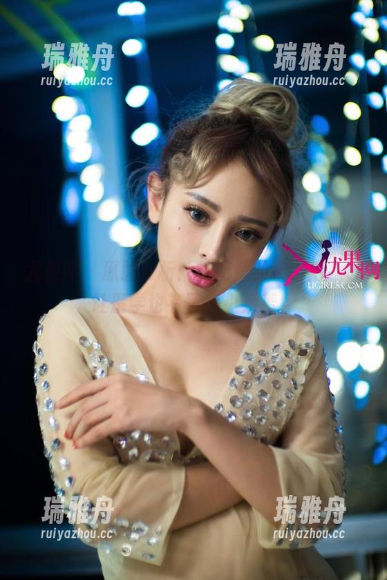 尤果网 - 原图分析：林妃媛的护士形象，让医学也有了点小娇羞！