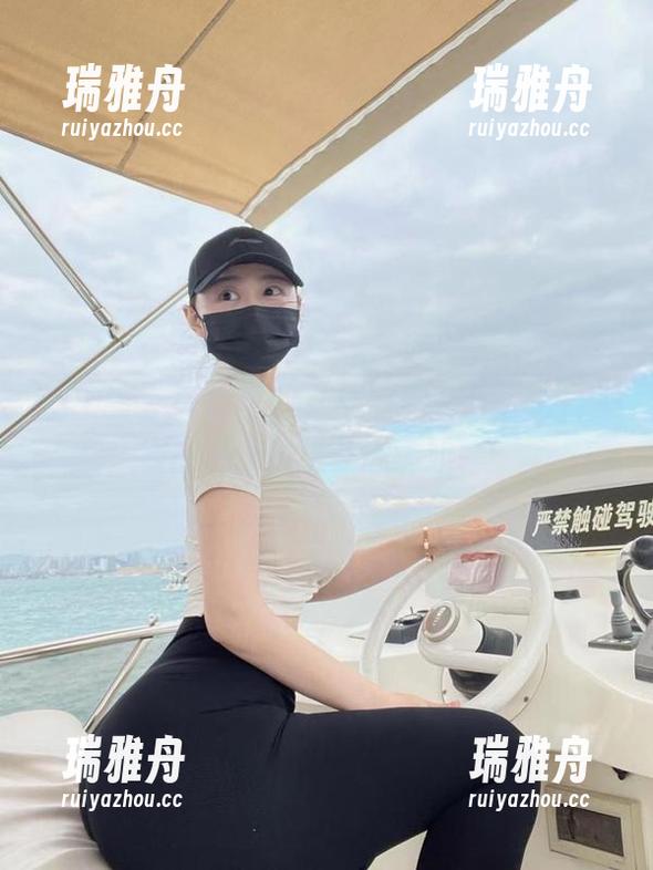 微密圈 - 死磕瑜伽的左公子666，这个免费图包让你感受心跳加速！