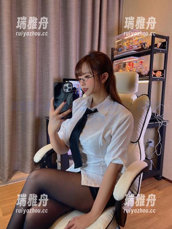 微密圈 - 谁懂张思允的老板指令？最新原图曝光，太真实了！