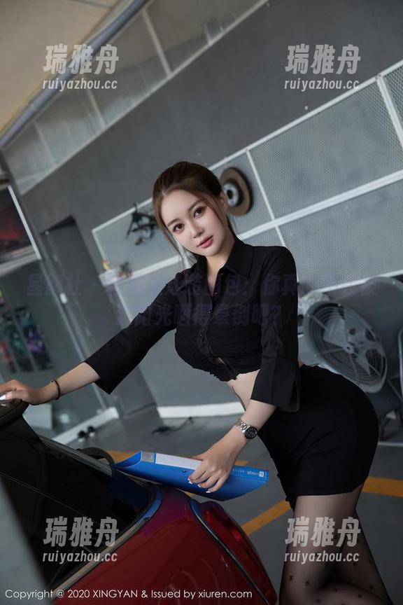 星颜社 - 金禹熙泳装图包：你真的不会被这阳光晒得晕倒吧？