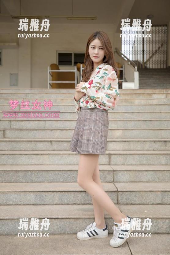 梦丝女神-小兔 梦丝女神 - 最新黑丝白丝美图大公开,小兔在校园里的可爱新发现!