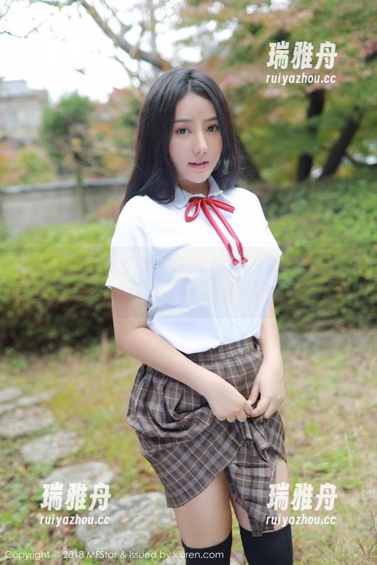 模范学院 - 汐汐爱吃草莓校园精选图片：每一张都是在说‘我就是校园女神’！