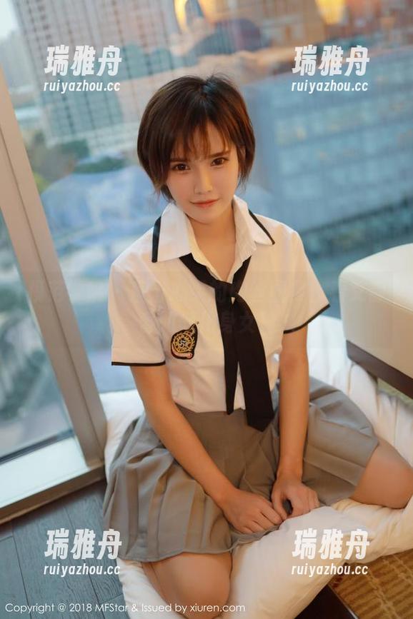 模范学院-艾静香 模范学院 - 直击心灵的肉丝图集:看艾静香如何化身女神