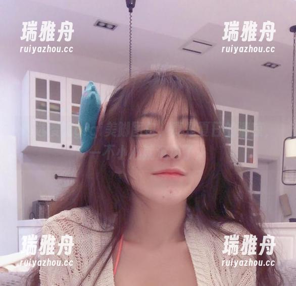 精选樱晚gigi美脚图包，真是夏日的清凉，一不小心就沉迷了。