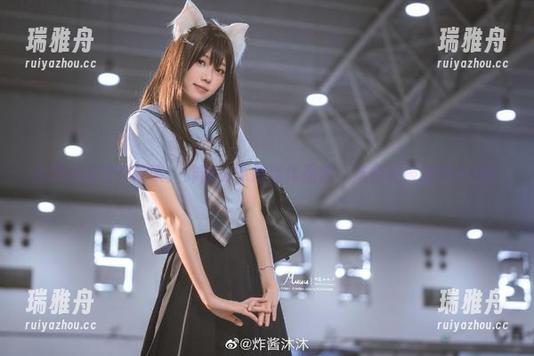 炸酱沐沐 贝尔法斯特在呼唤:炸酱沐沐最新作品集,准备好被撩到了吗?