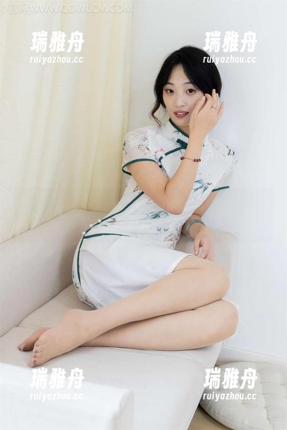 物恋传媒-嘉木 物恋传媒 - 写真风暴来袭!嘉木的礼服你绝不能错过,快下载!