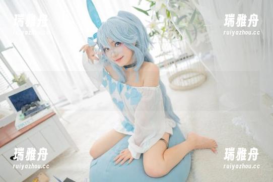 柴郡音符的背叛：下载狐萝卜呦的写真作品，感受不一样的绚烂！