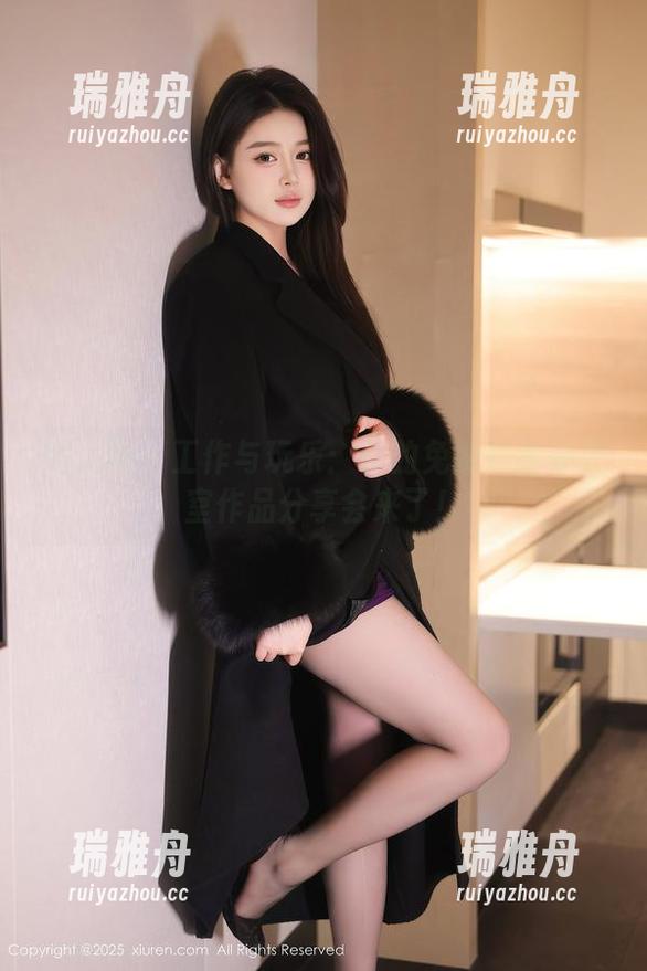 秀人网-你的兔妹妹 秀人网 - 工作与玩乐:你的兔妹妹的办公室作品分享会来了!