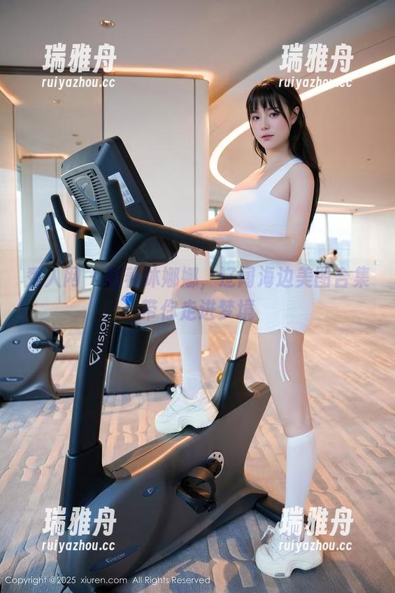 秀人网-沐娜娜 秀人网 - 跟着沐娜娜,辽阔海边美图合集带你走进梦境