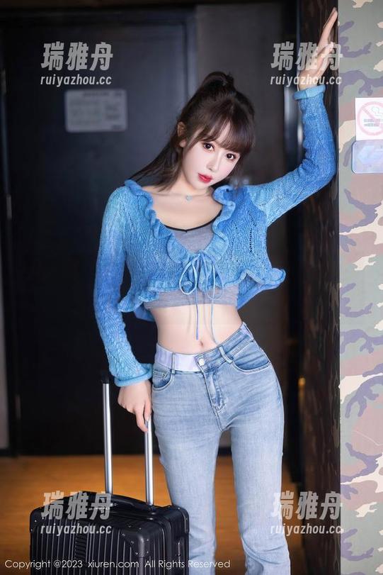 秀人网 - 这绝对是个真香现场！谢小蒽白丝写真全套，怎么这么美。