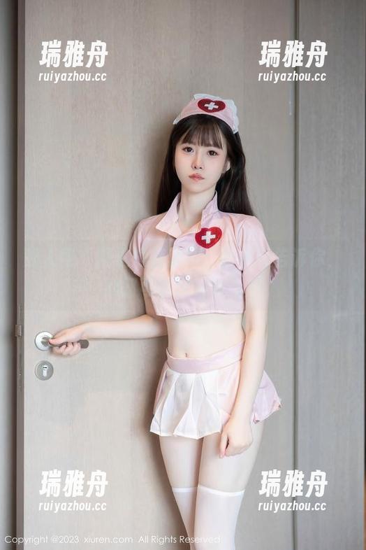 秀人网-谢小蒽 秀人网 - 精选短裤套图:谢小蒽告诉你,腿部可以这么自信!