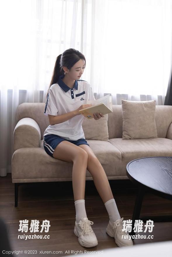 秀人网-麻吉小兔子 秀人网 - 麻吉小兔子写真日常更新:悄悄告诉你,拍照也要有趣!