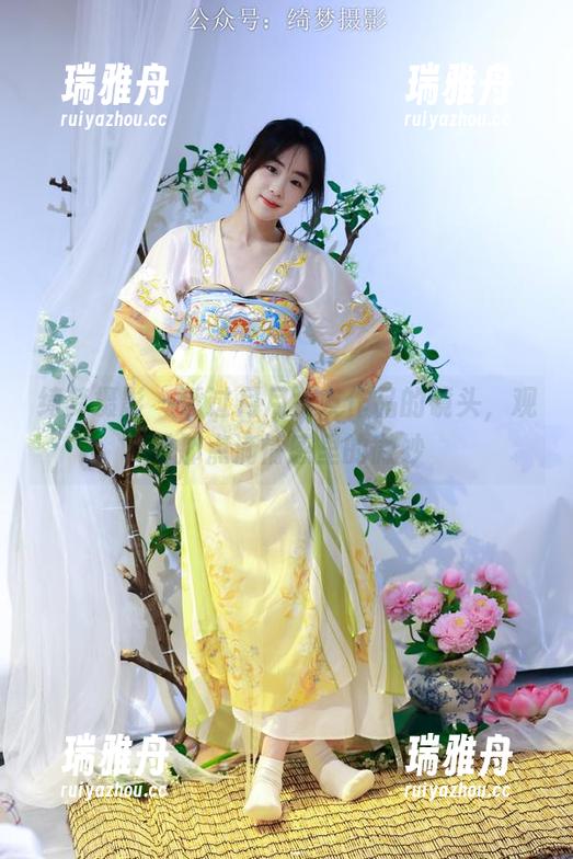绮梦摄影-月月 绮梦摄影 - 透过月月女友作品的镜头,观看那点滴情感里的微妙