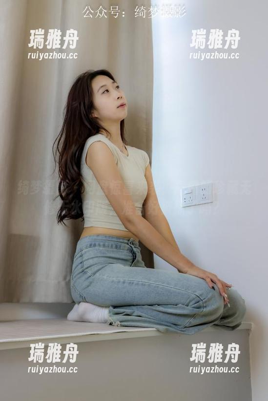绮梦摄影-露露 绮梦摄影 - 网盘惊喜来袭:露露的珍藏无修无水印版,准备好被撩了吗?