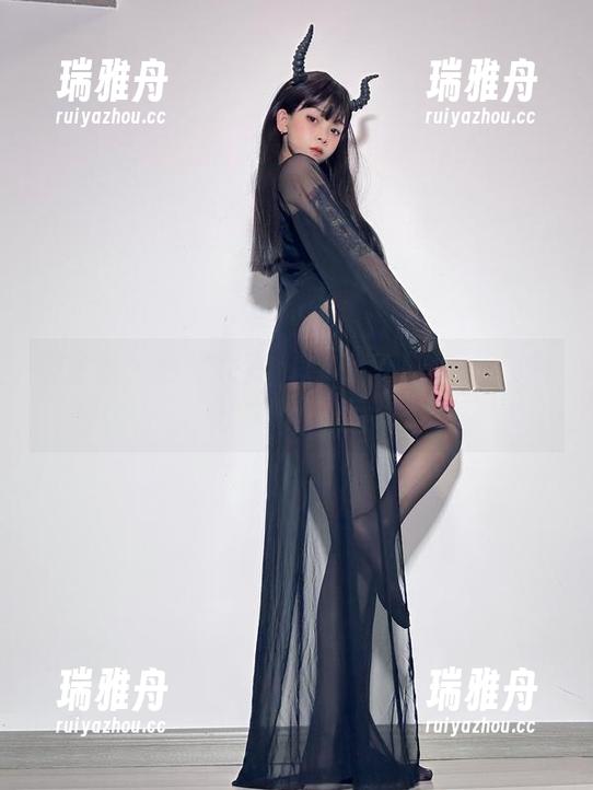 聂傲娇 微密圈 - 当修女变身网红,聂傲娇的写真分享不容错过