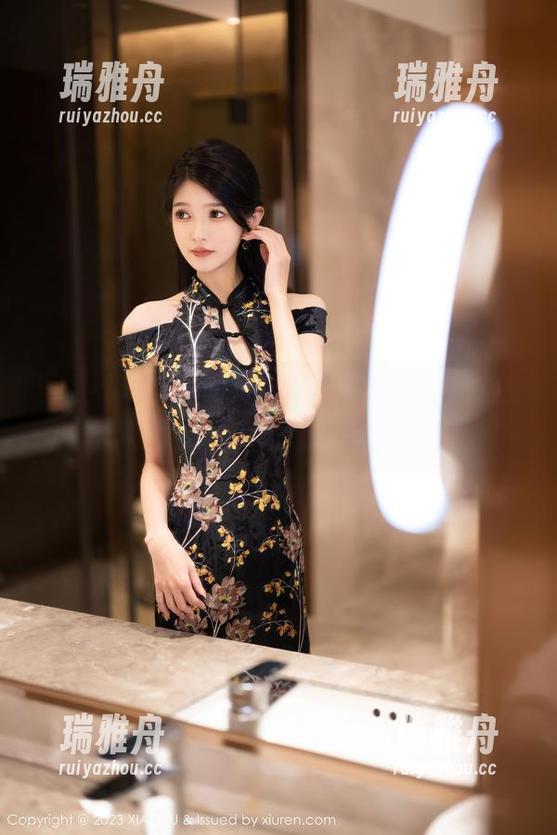 语画界 - 套图分享时间，林乐一在海边的样子，居然让我也想去穿比基尼？