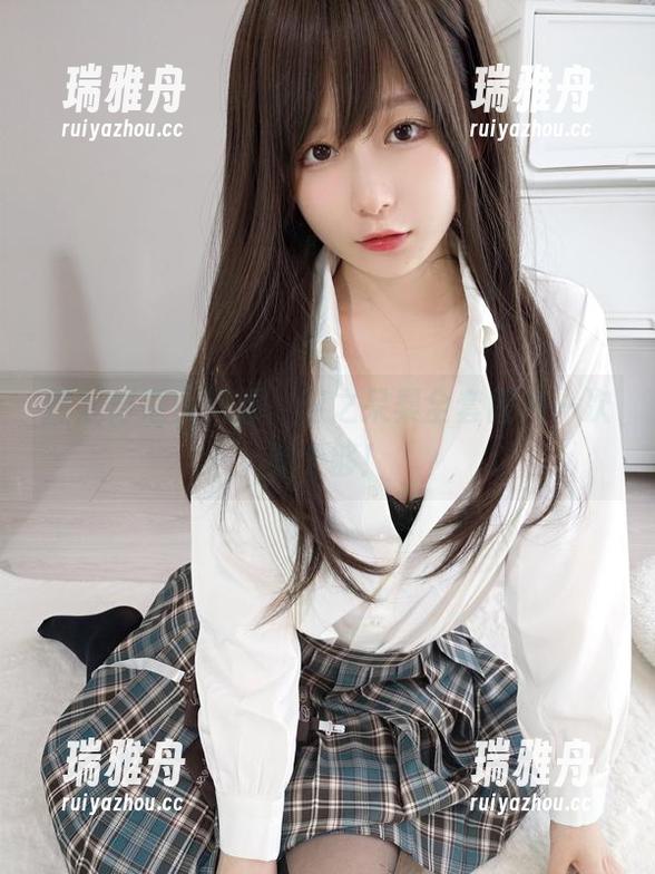 迷之呆梨 掀起修道女风潮,迷之呆梨全套图片一次看个够!