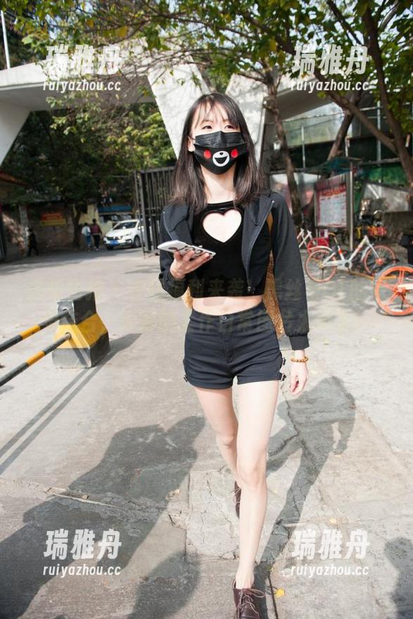 魔镜街拍 - 在线福利来袭！黑丝与OL的完美结合，婷婷的工作日常图片太绝了！